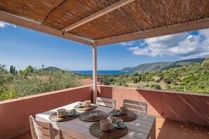 Outdoor dining - Elbamar Lacona 1 - Elbamar Lacona 1 - Bilocale 4 Relax Mare (Capoliveri)