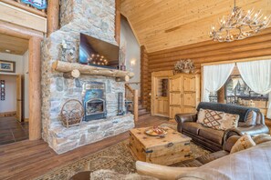 Smart TV, fireplace, DVD player, books