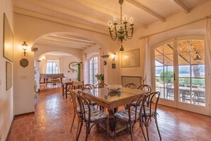 Dining - Villa with Infinity Pool and Stunning Views over the Gulf of Portoferraio. (Portoferraio)