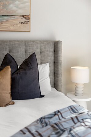 4 chambres, fer et planche à repasser, Wi-Fi, literie fournie