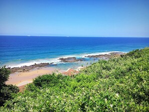 Beach - Fantastic 3-bedroom house in eMdloti perfect for your getaway! (eMdloti)