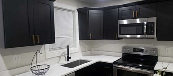 Lovely 3-bedroom house with AC in charming Providence