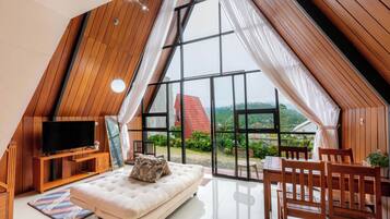 Villa, 2 Bedrooms | Living area