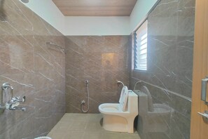 Bathroom - Sai Pavilion Lodging (Pune)