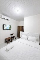 Standard Room with AC | Desk, free WiFi