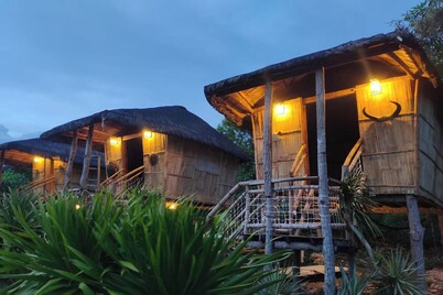 Tribu Kihud "Experience Simple Living"