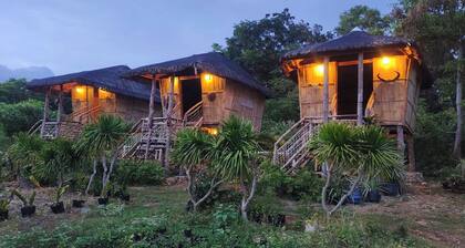 Tribu Kihud "Experience Simple Living"