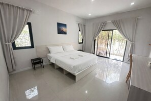 Desk, iron/ironing board, free WiFi, bed sheets - Rayong Valley Resort (Rayong)