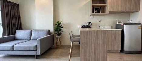 One Bedroom Twin Bed