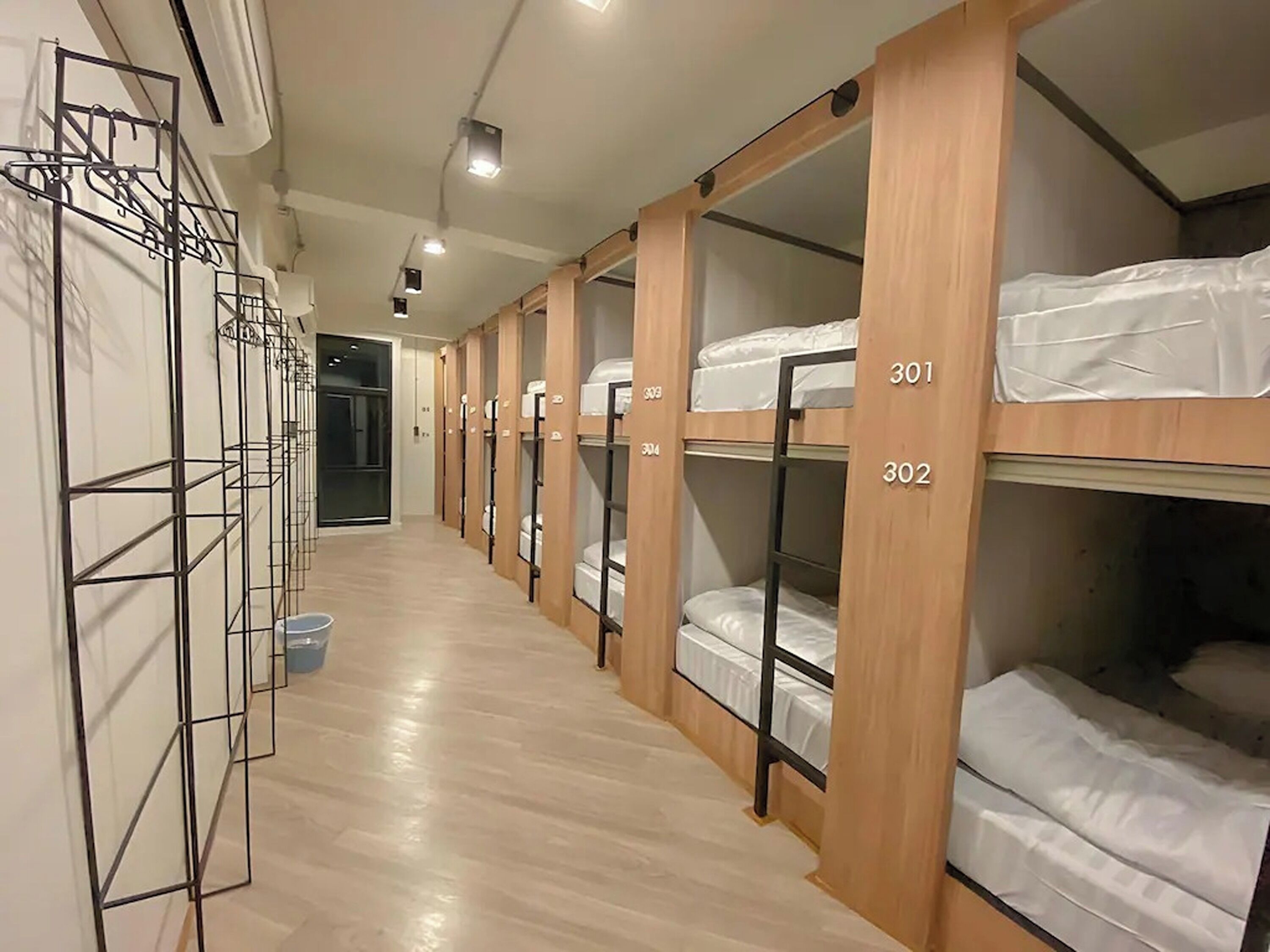 共同ドミトリー