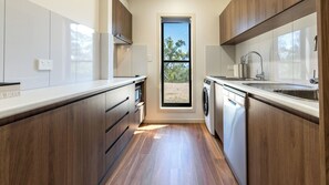 Microondas y lavavajillas