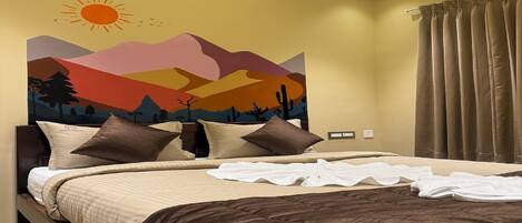 Escritorio, espacio para trabajar con laptop y wifi gratis