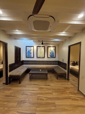 Living area - Sasirekha Residency & Homestay (Puducherry)