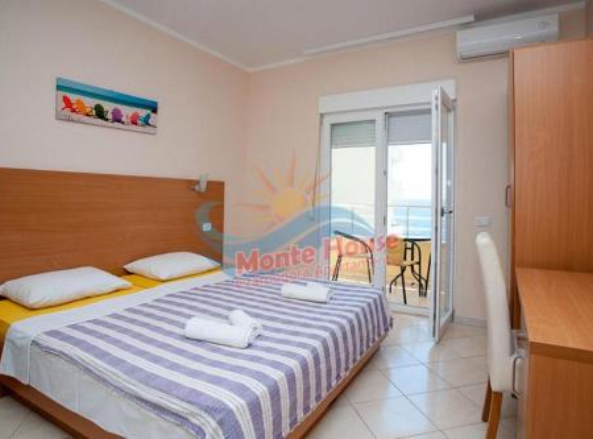 9 bedrooms, soundproofing, cribs/infant beds