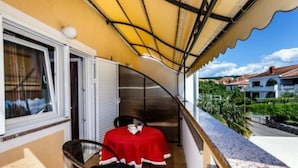Apartemen (Studio Apartment AS4 53045) | Balkon