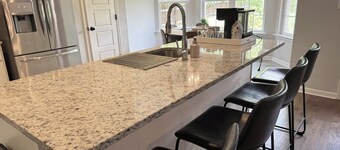 3BR w/ Pool Table & Ping Pong - Near Snowden District, Landers Cnt & Outlet Mall