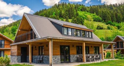 Premium Chalet an einem See nahe Skigebieten