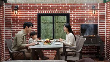 Kamar Basic, 3 kamar tidur (Pool Villa) | 3 kamar tidur dan Wi-Fi gratis