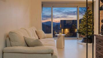 Basic Room, 3 Bedrooms (Pool Villa) | 3 bedrooms, free WiFi