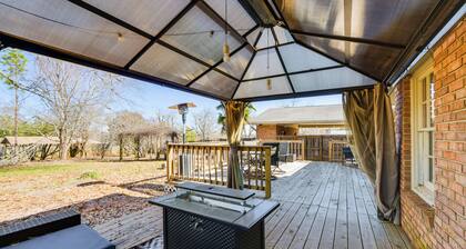 Walk to Town Square! Georgia Small-Town Getaway