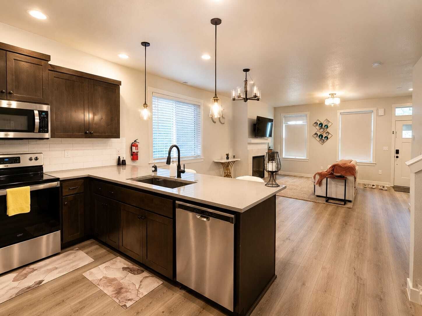 Microwave, oven, stovetop, dishwasher