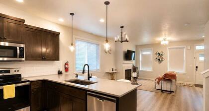 Cozy 3BR Retreat with Modern Comforts