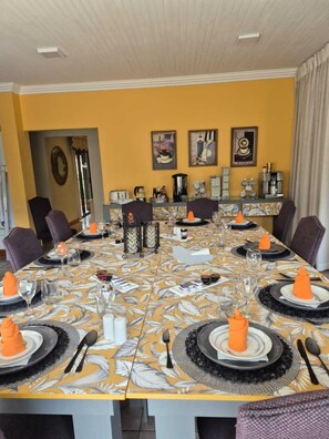 Dining - Elspeth Guest House (Carletonville)