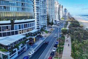 Exterior - Level 70 Penthouse with Amazing Views Pet friendly (Surfers Paradise)