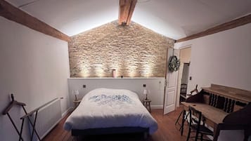 5 chambres, fer et planche Ă repasser, Wi-Fi, draps fournis