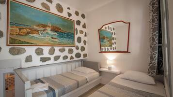 Standard-Apartment, 2 Schlafzimmer, Gartenblick, am Strand | Verdunkelungsvorhänge, schallisolierte Zimmer, Bügeleisen/Bügelbrett