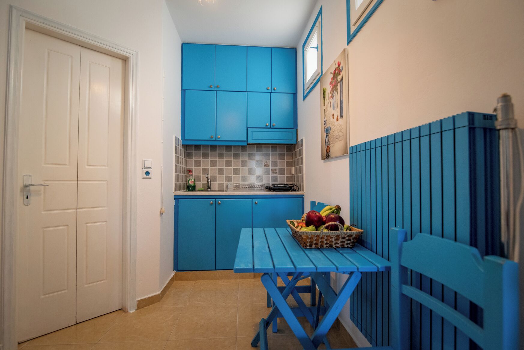 Superior Apartment, Garden View, Beachside | Private kitchen | Mini-fridge, stovetop, cookware/dishes/utensils