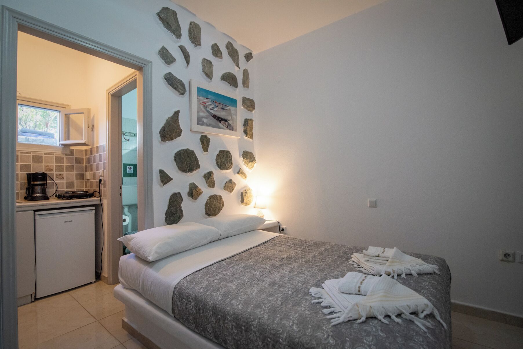 Apartamento standard, 2 quartos, vista para o jardim, ao lado da praia | Cortinas blackout, quartos à prova de som, ferros/tábuas de passar roupa