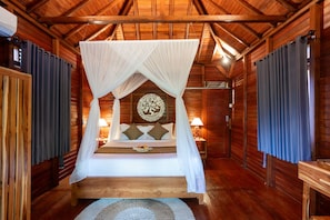 Deluxe Double Room, Balcony, Garden View | Desk, free WiFi - Pondok Naples Ubud by Bali Cabin (Bali)