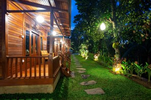 Terrace/patio - Pondok Naples Ubud by Bali Cabin (Ubud)