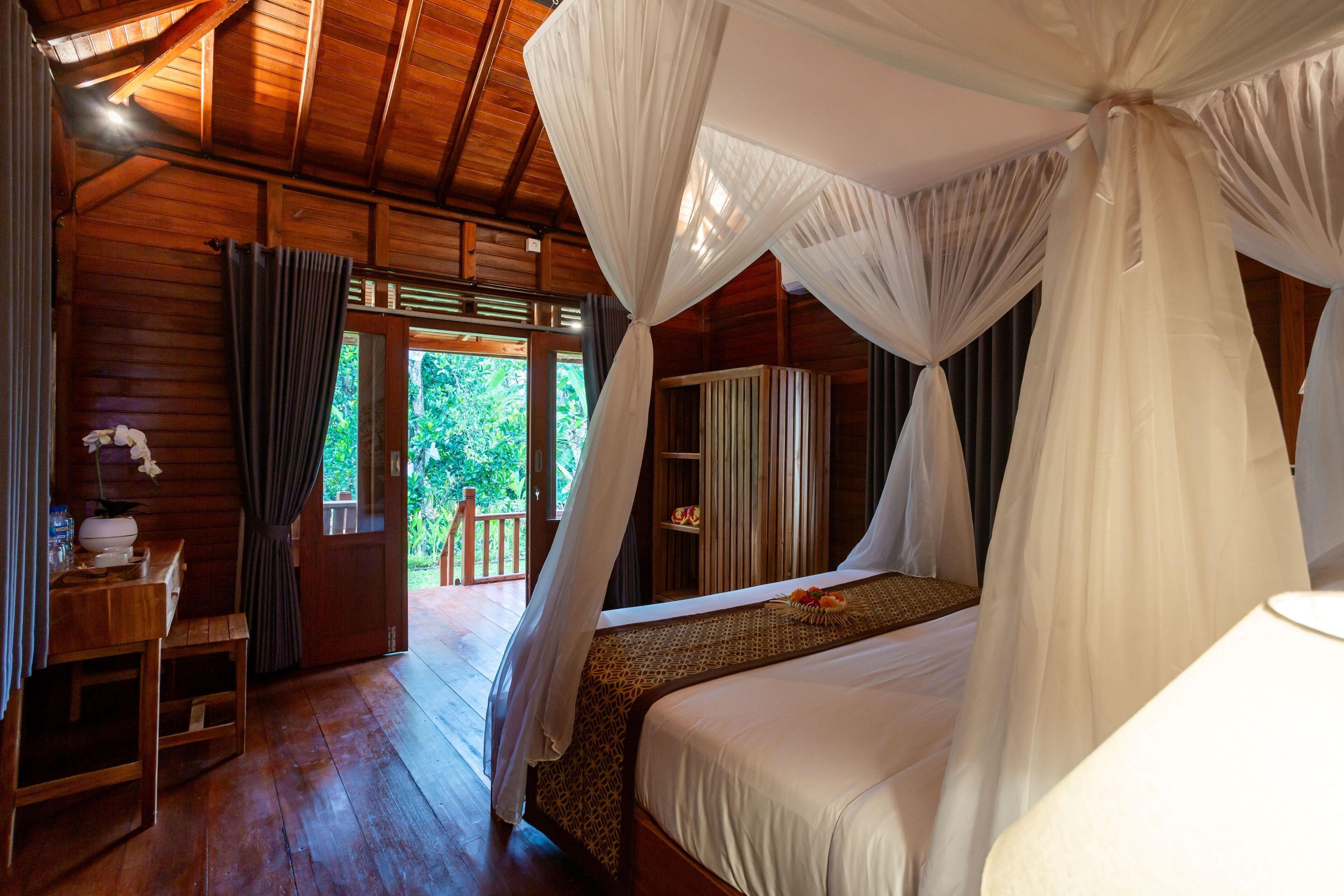 Deluxe Double Room, Balcony, Garden View | Desk, free WiFi