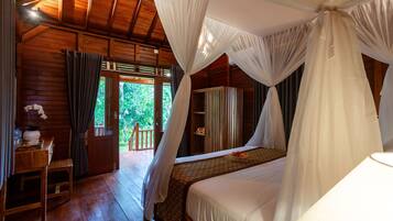 Deluxe Double Room, Balcony, Garden View | Desk, free WiFi