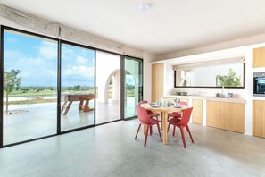 Dining - Villa in Carovigno with 4 bedrooms sleeps 8 (Carovigno)