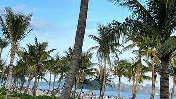 Family Villa, Ocean View | Beach
