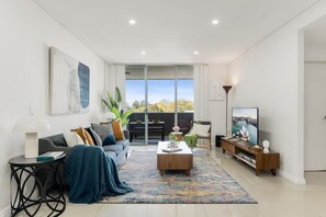 Living area - Botany Urban Oasis | 3BR | Parking | Famliy (Botany)