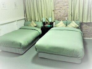 Room - Avenue Koza Hotel (Okinawa)