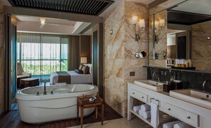 Jetted bath, hair dryer, towels, soap - 5 star Resort with 2 bedrooms/ 2 Bathrooms at Vidanta World Nuevo Vallarta!!! (Las Jarretaderas)