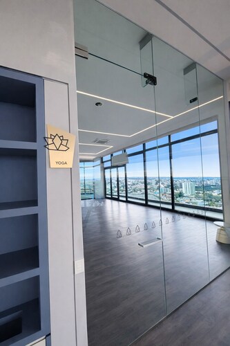 Modern Studio w/ Pool & Gym | Adamant Hipódromo