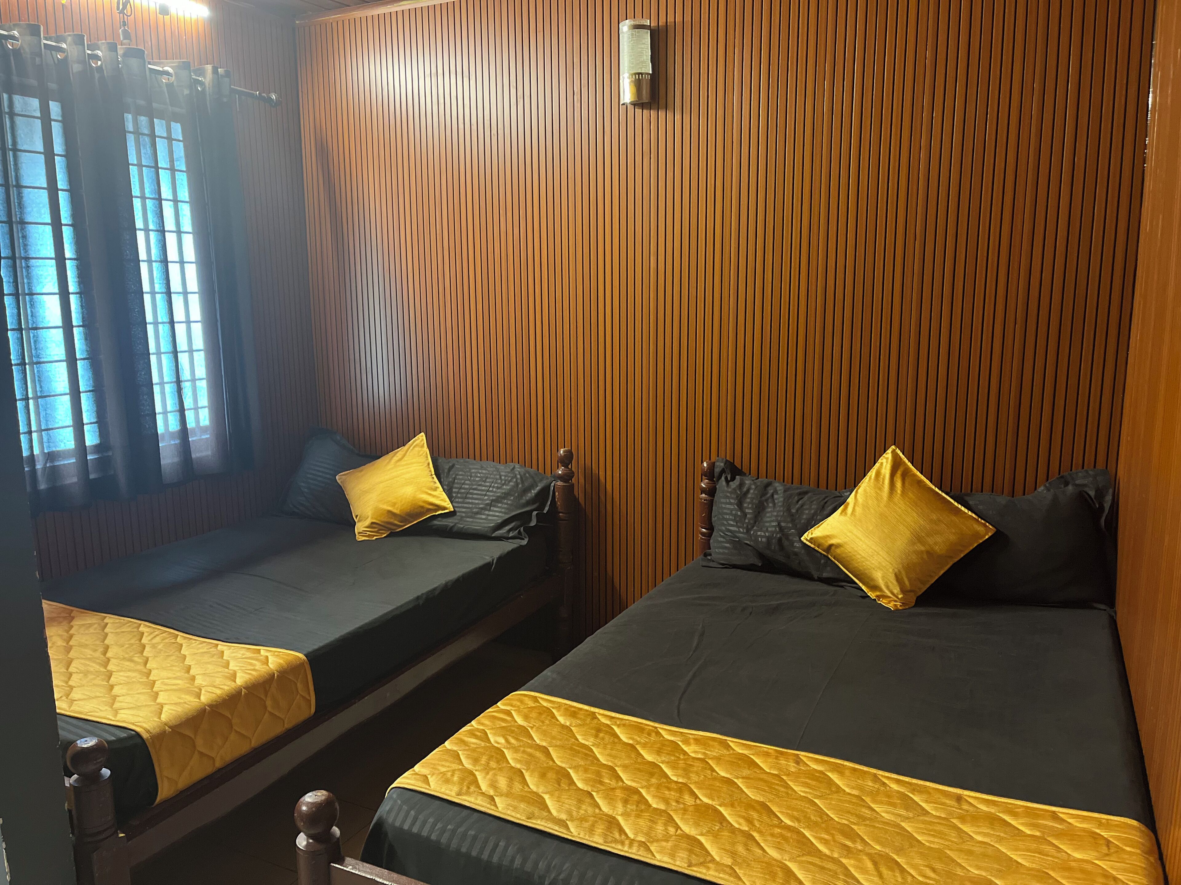 Basic Double Room | Free WiFi