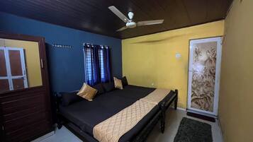 Elite Quadruple Room | Free WiFi