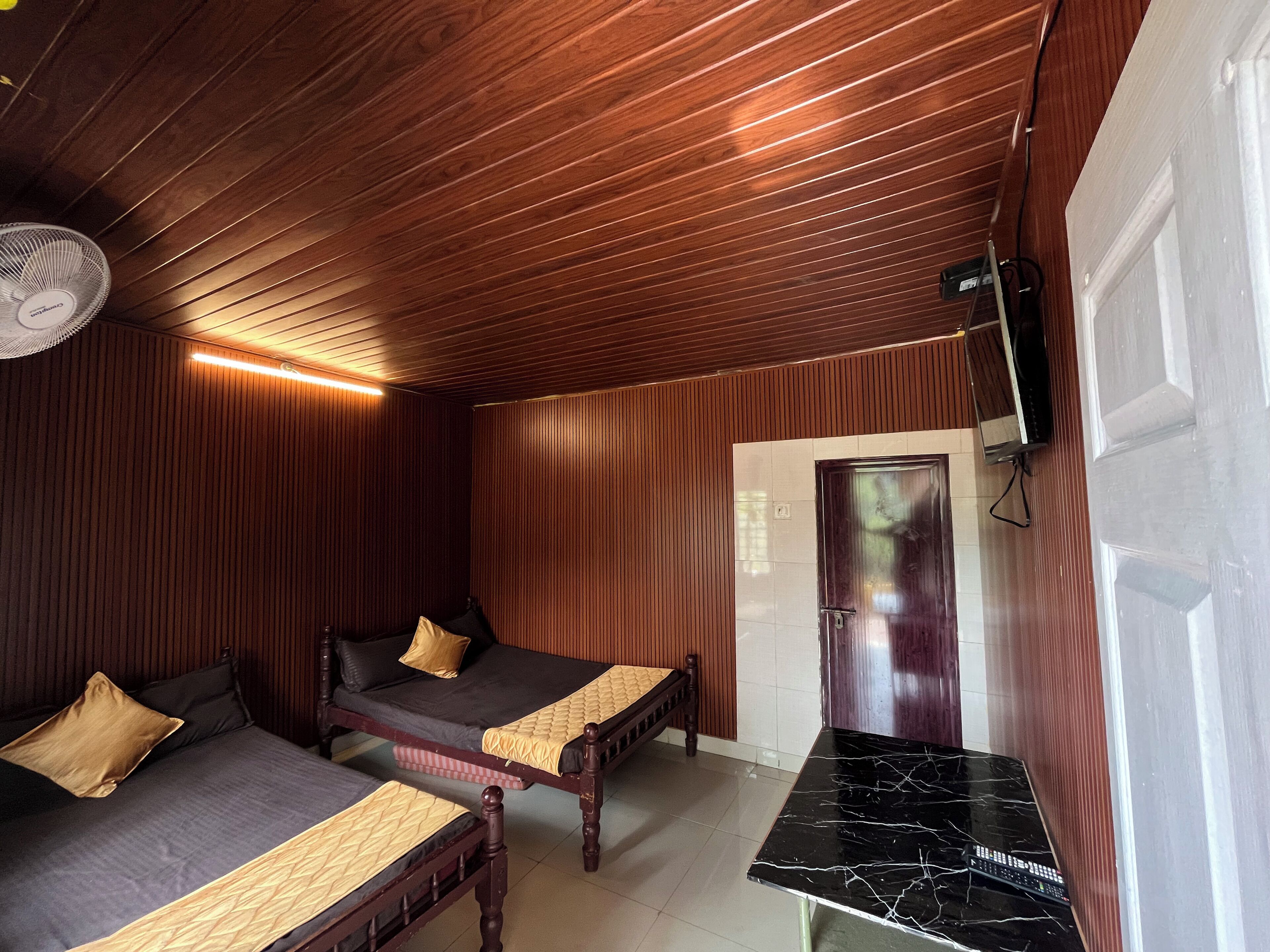 Basic Double Room | Free WiFi