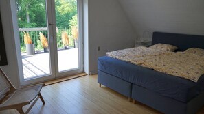 6 dormitorios, tabla de planchar con plancha, Internet y ropa de cama