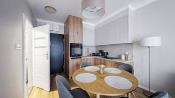 Appartement, balkon | Privékitchenette