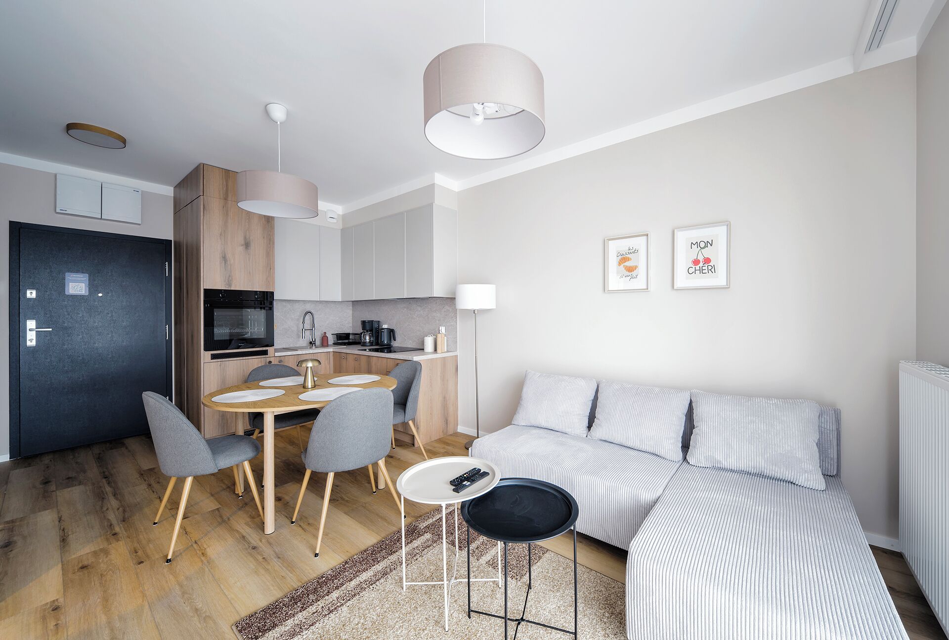 Appartement, balkon | Woonkamer