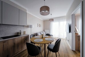 Apartment, Balcony | Private kitchenette - RentPlanet - Apartament Marcelińska (Poznań)