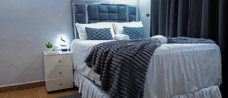 1 chambre, fer et planche à repasser, accès Internet